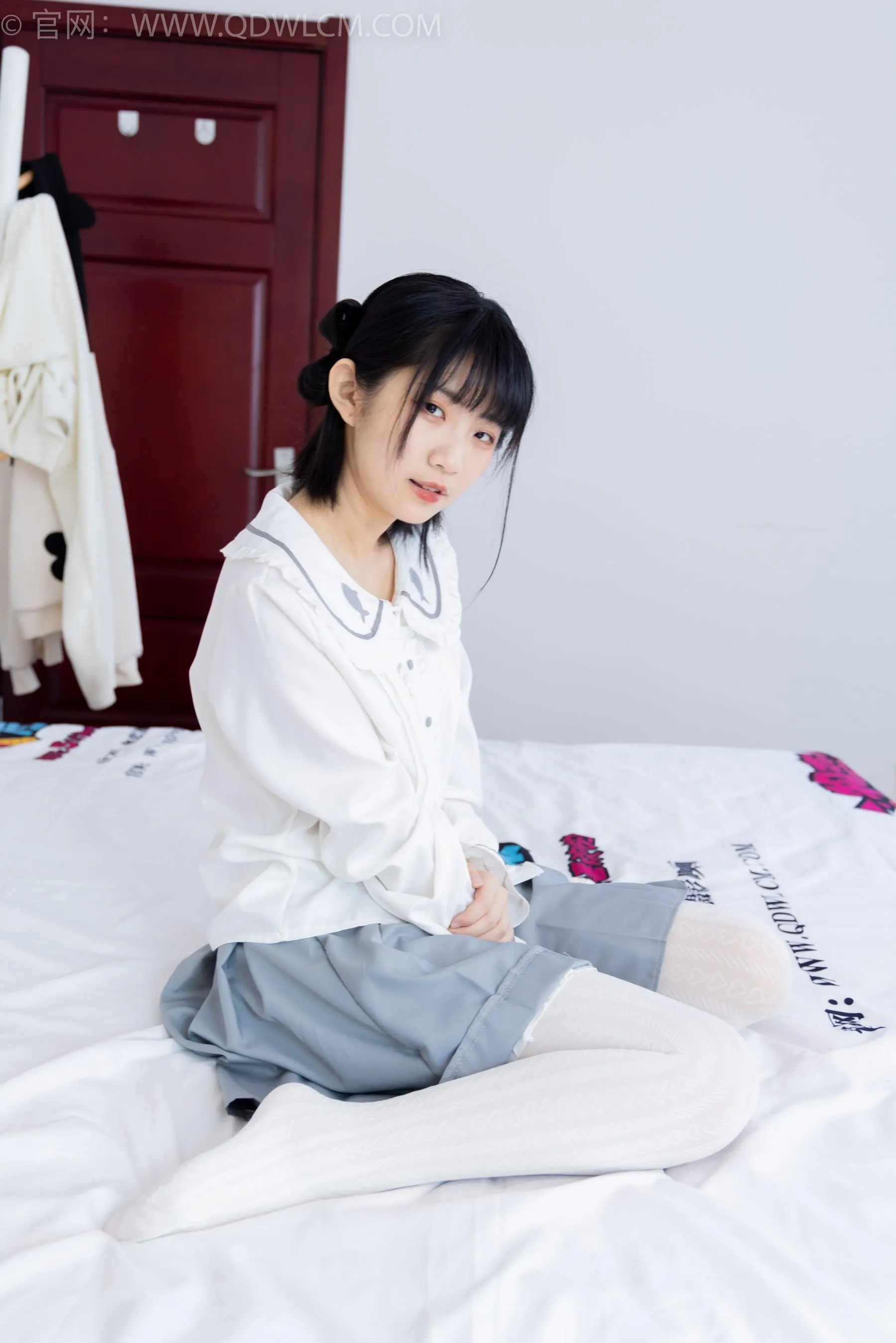 物恋传媒 NO.1528 暗月-夏日葡萄 [151P]插图4